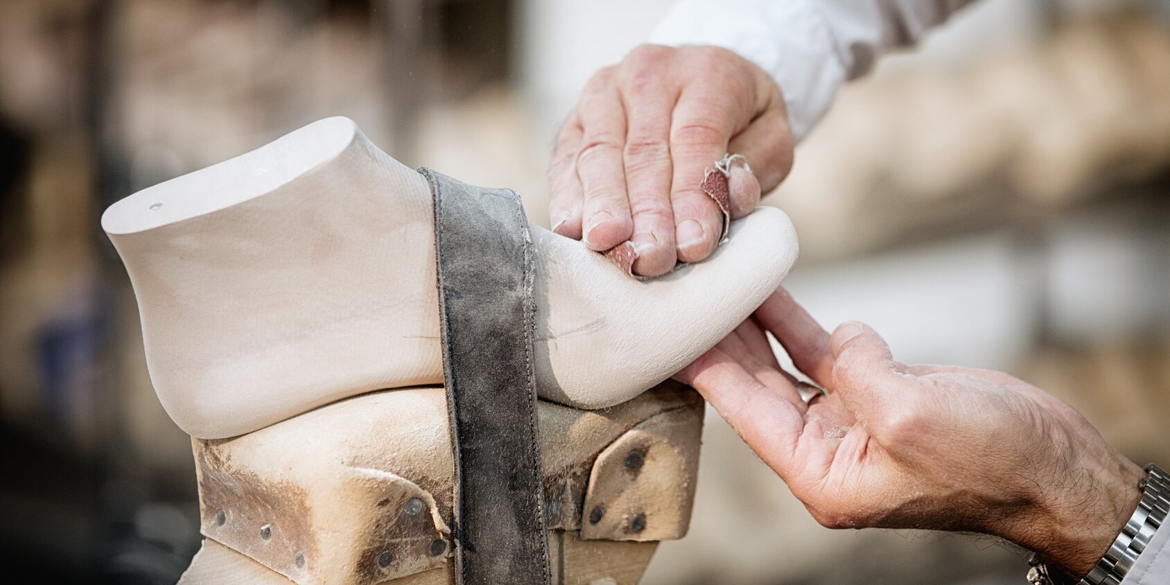 Gabor Schuhe | Schuhleisten in Bearbeitung | © Gabor Shoes AG, Rosenheim